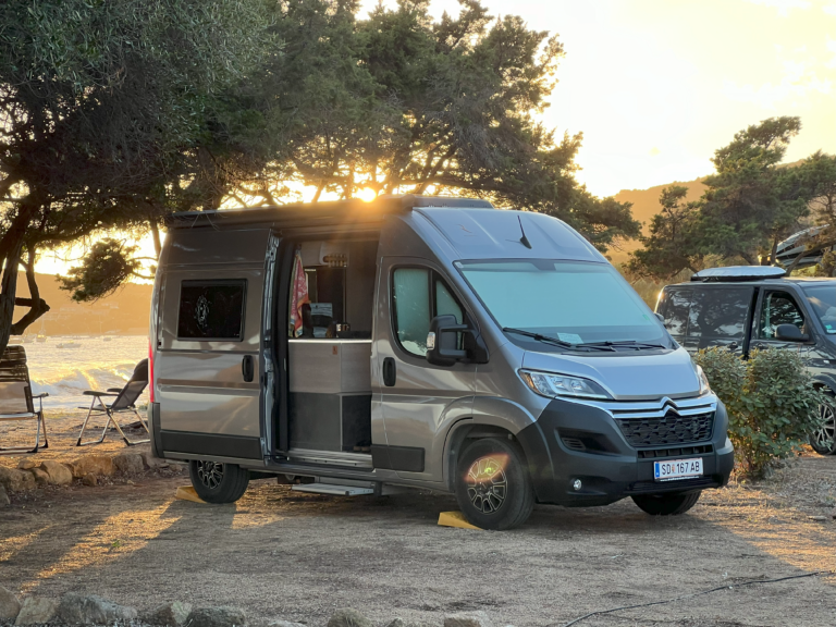 Camper am Stellplatz